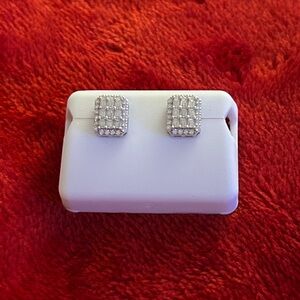 Luxury Moissanite diamonds emerald cut screwback earrings